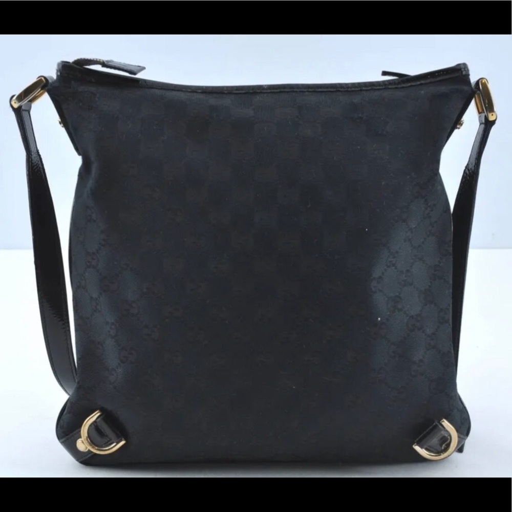 GUCCI Abbey Canvas GG Cross Body Black Bag with Patent Leather Straps - Picture 2 of 14